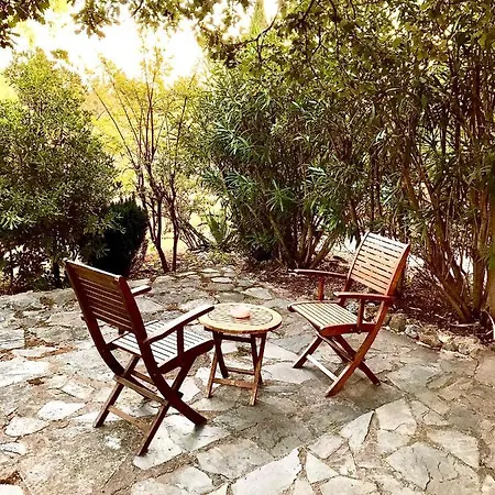 Nocleg ze śniadaniem Petit 3*