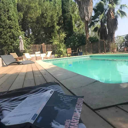 לינה וארוחת בוקר Petit