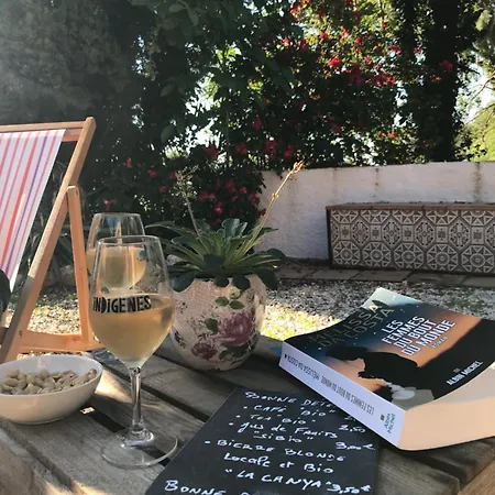 Petit לינה וארוחת בוקר 3*