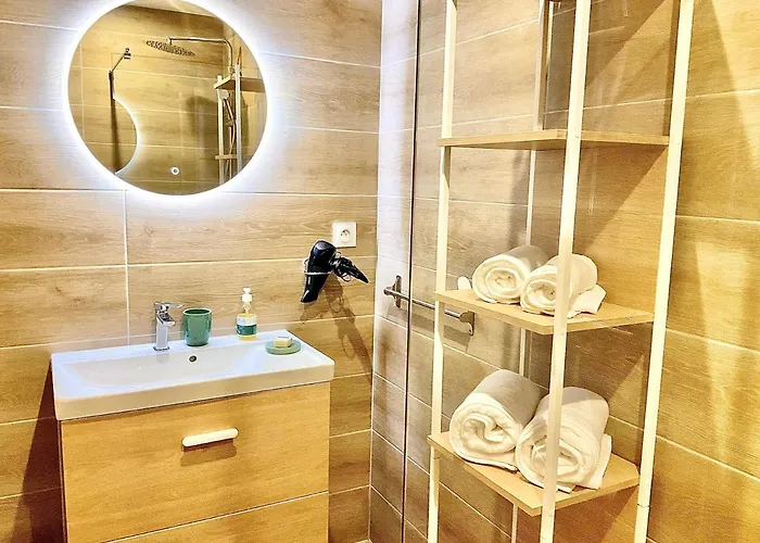 Petit Alojamento de Acomodação e Pequeno-almoço 3*