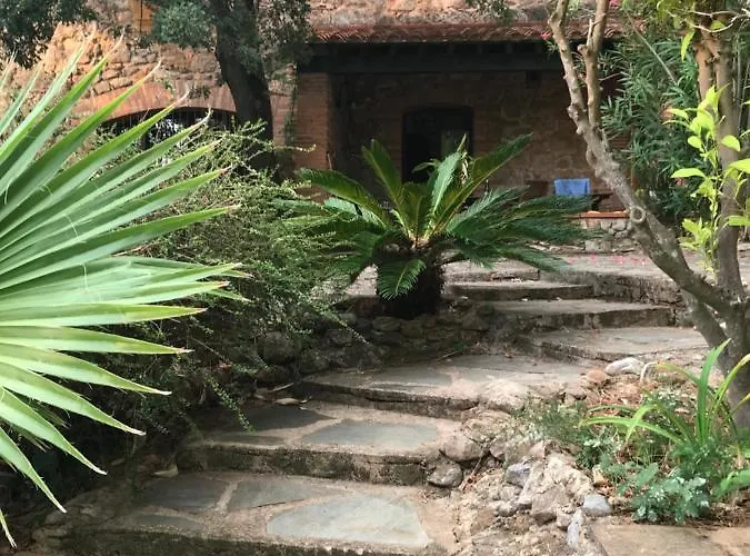 Alojamento de Acomodação e Pequeno-almoço Petit 3*