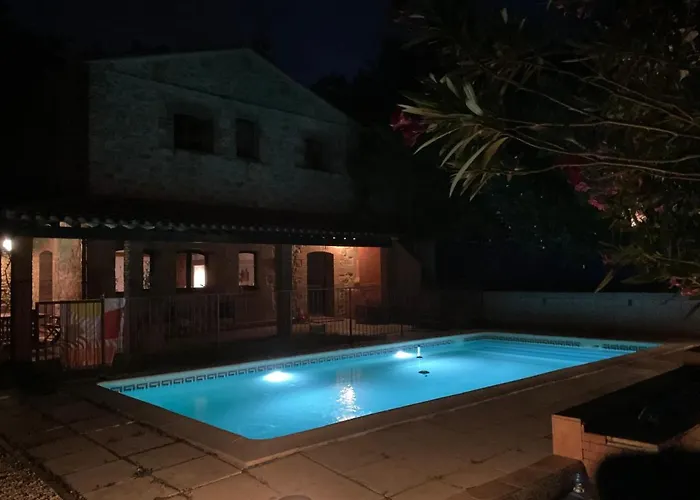 Petit Alojamento de Acomodação e Pequeno-almoço Thuir