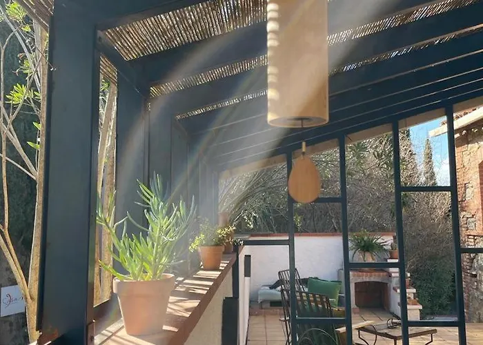 Petit Alojamento de Acomodação e Pequeno-almoço 3*