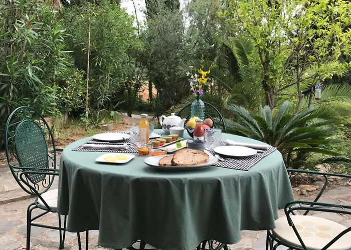 Alojamento de Acomodação e Pequeno-almoço Petit 3*