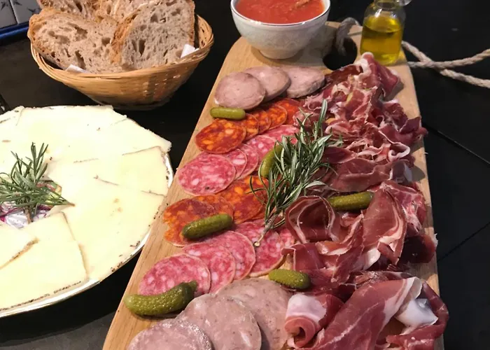 Petit Alojamento de Acomodação e Pequeno-almoço Thuir