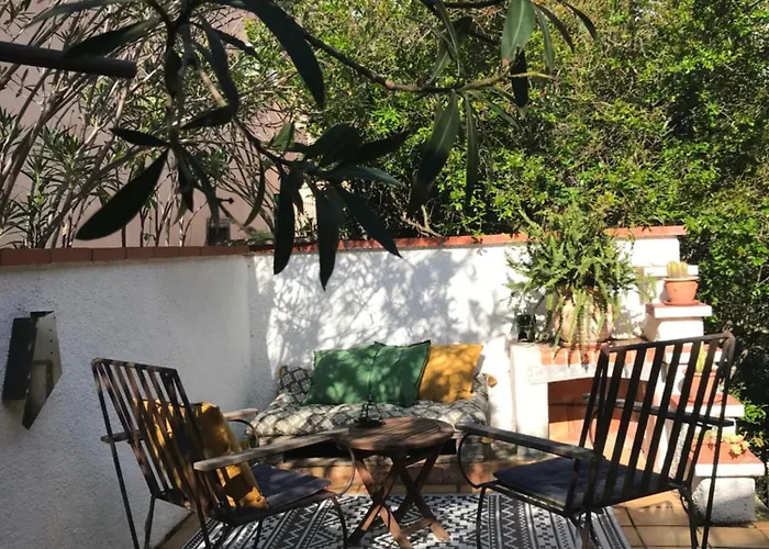 Petit Alojamento de Acomodação e Pequeno-almoço 3*