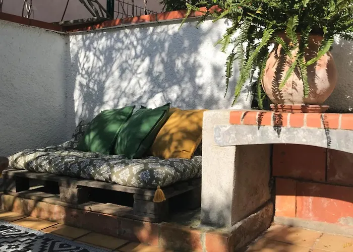 Alojamento de Acomodação e Pequeno-almoço Petit Thuir